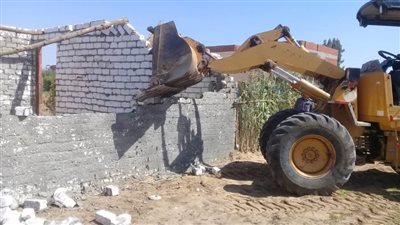إزالة 8 حالات تعدٍ على الأراضي الزراعية بالبحيرة