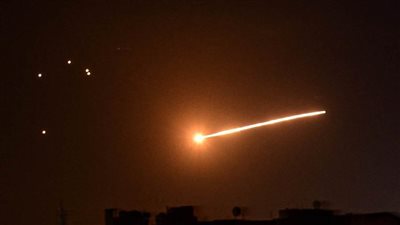  لحظة تصدي الدفاعات الجوية السورية للعدوان الإسرائيلي على حلب  (فيديو)