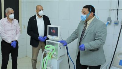 موانئ دبي العالمية تتبرع بجهازي تنفس صناعي لمستشفى السويس 