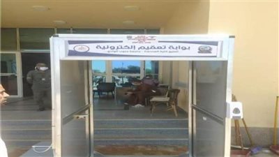 طلاب هندسة قنا يصممون 3 بوابات تعقيم إلكترونية لصالح المستشفيات الجامعية