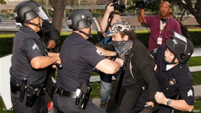 عاجل.. مظاهرات بسبب كورونا والشرطة الألمانية تلقي القبض على المحتجين