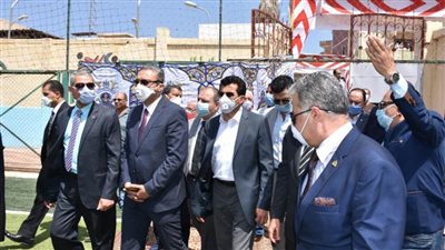 وزير الرياضة ومحافظ الغربية يتفقدان نادي سيجر وماتركس 