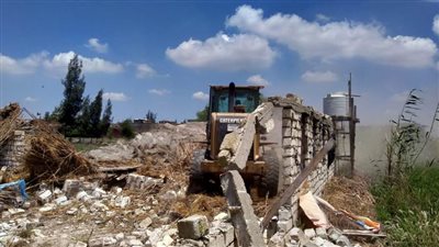 إزالة 11 حالة تعدٍ على الأراضي الزراعية وأملاك الدولة بالبحيرة 