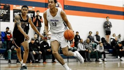 علي خليفة يكشف كواليس انضمامه لأعلى مستوى في جامعات أمريكا لكرة السلة