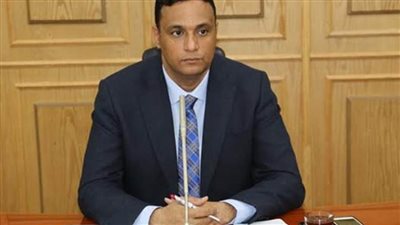 محافظ الدقهلية يوجه بتوزيع 9 آلاف كرتونة غذائية للأسر الأولى بالرعاية