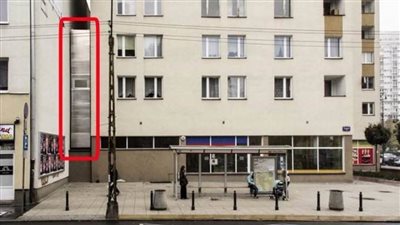 حكاية أصغر مبنى سكني في العالم في بولندا (صور)