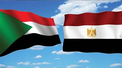140 مصريا يغادرون السودان ضمن خطة إجلاء العالقين