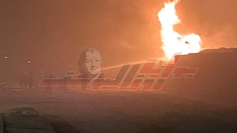 جانب من الحريق