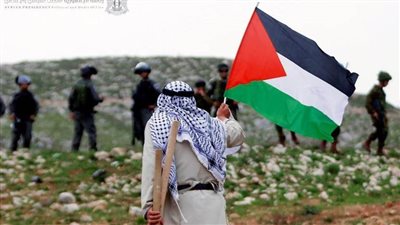إصابة عشرات الفلسطينين بالاختناق
