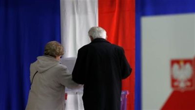 مرشحة المعارضة الرئيسية ببولندا تنسحب من السباق الرئاسي المقبل