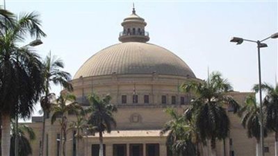 وصول 3 أفواج جديدة من المصريين العائدين من الخارج لجامعة القاهرة