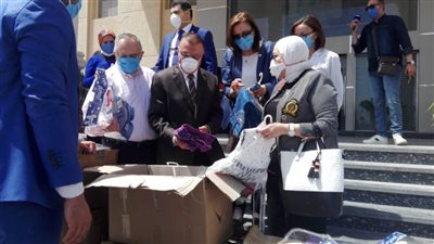 روتاري الإسكندرية يوزع كسوة العيد على 18 جمعية خيرية 