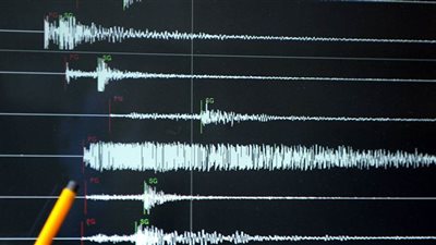 زلزال بقوة 4.9 درجات يضرب سواحل كامتشاتكا في أقصى الشرق الروسي