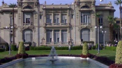 رئيس جامعة عين شمس يستقبل 540 مصرياً عائدين من الإمارات بالمدينة الجامعية بكلية البنات