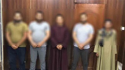 القبض على المتهمين باحتجاز شخصين ببدر ومطالبة أهليتهما بدفع فدية