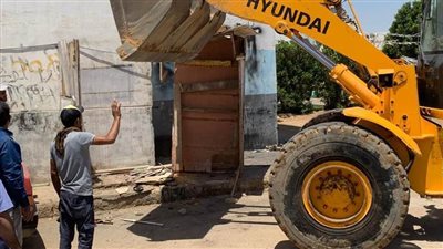 حملة لازالة التعديات بحي السويس