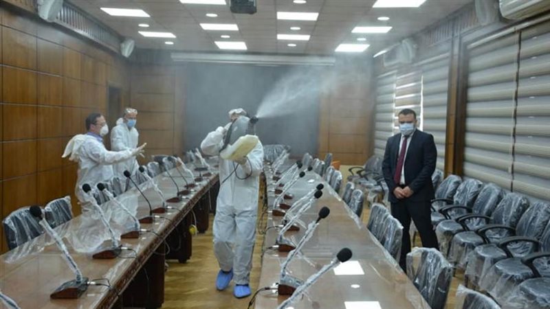 تطهير مبنى المحافظة