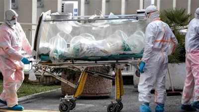 انخفاض عدد الوفيات والإصابات الجديدة بكورونا في إيطاليا