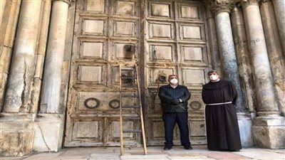 عاجل.. فلسطين: إعادة فتح أبواب كنيسة القيامة