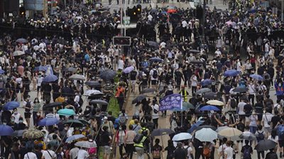  آلاف المحتجون يخرجون في هونح كونج ضد قانون الأمن القومي الصيني