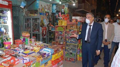 محافظ المنيا يتابع التزام المواطنين بحظر حركة التنقل في أول أيام عيد الفطر المبارك