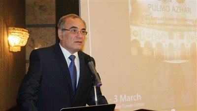 مفأجاة رئيس قسم الصدر بالأزهر: أغلب المصابين بكورونا يتعافون بعد عزلهم بالمنزل