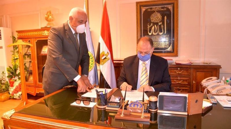 محافظ اسيوط يعتمد