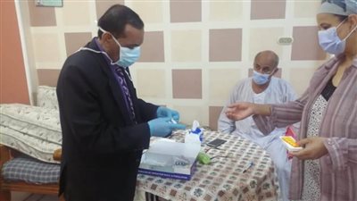 محافظ الجيزة: زيارات منزلية للحالات المصابة بـ