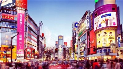 طوكيو تعيد افتتاح دور السينما والصالات الرياضية 