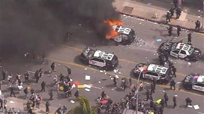 متظاهرون يشتبكون مع الأمن في محيط البيت الأبيض