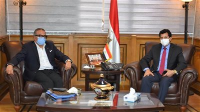تفاصيل اجتماع وزير الرياضة والجنايني استعدادا لعودة النشاط