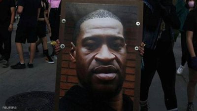 تشريح مستقل ينسف التقارير الرسمية ويؤكد وفاة فلويد مختنقا