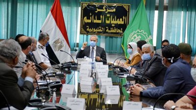 محافظ القليوبية يلتقي اللجنة العليا لكورونا لمتابعة خطة مواجهة أزمة انتشار الفيروس 