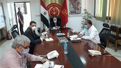  محافظ بورسعيد يتابع آخر مستجدات فيروس كورونا 