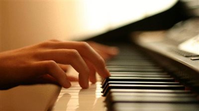 طلاب تربية موسيقية تنجح فى عزف مقطوعة أونلاين