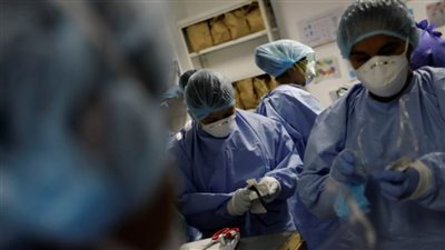المجلس الدولي للممرضات: إصابة 230 ألفًا من عمال الرعاية الصحية ووفاة 600 ممرضة