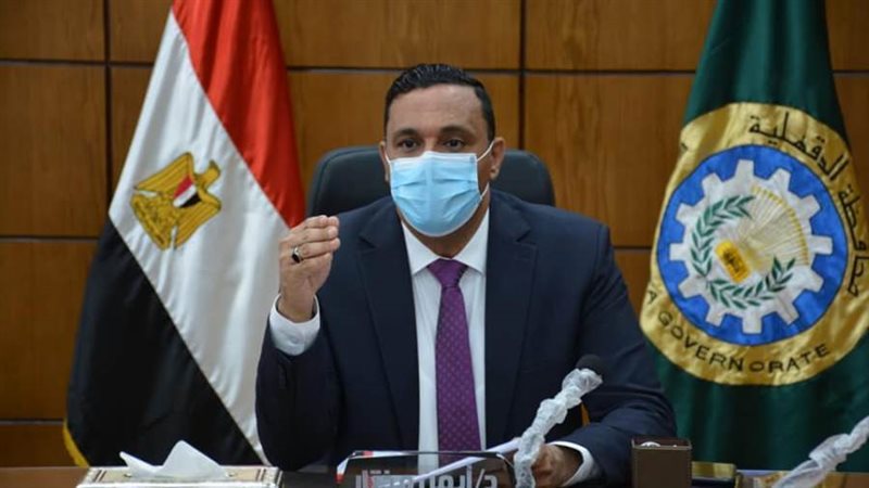 الدكتور أيمن مختار