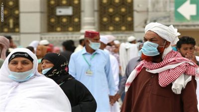 السعودية: ترحيل أي مقيم لا يلتزم بالكمامة وغيرها من الإجراءات
