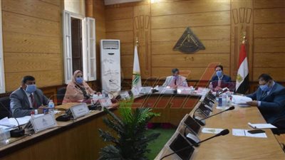 لجنة قيادات جامعة بنها تستقبل 18 متقدمًا للوظائف الإشراقية