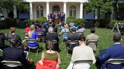 محكمة أمريكية تبطل قرارا للبيت الأبيض ألغى اعتماد صحفي