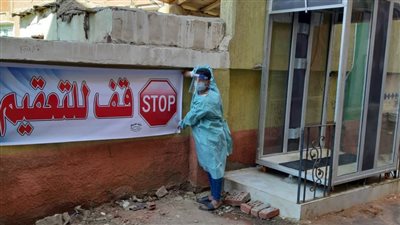 مهندس يبتكر ممر تعقيم عموميا لدخول قريته في مواجهة  كورونا