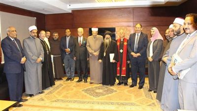 قيادات الكنائس المصرية تقدم تعازيها إلى منظمة خريجي الأزهر في وفاة د. القوصي