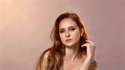 نيللي كريم تزيد من حيرة جمهورها