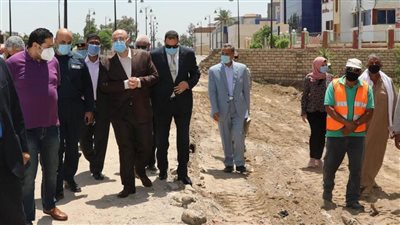 محافظ بني سويف يتفقد أعمال التوسعة بطريق كورنيش النيل 