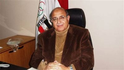 وجيه عزام يباشر مهام منصبه كرئيس لاتحاد الدراجات من داخل مستشفى العزل