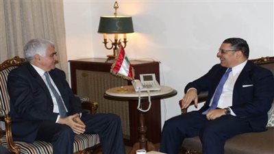 وزير الخارجية اللبناني يلتقي السفير المصري