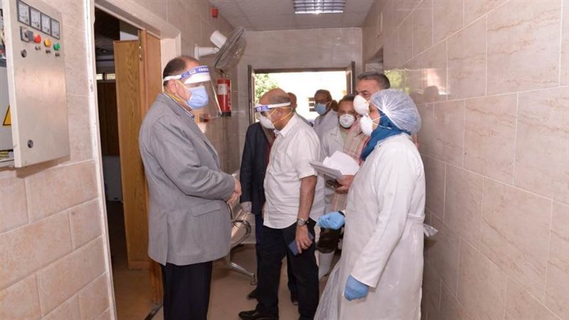 محافظ أسيوط يتفقد