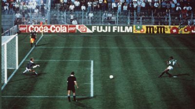 حساب كأس العالم يحتفي بالهدف التاريخي لمجدي عبد الغني