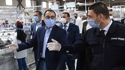 مدبولي: تكليف من الرئيس بالاجتماعات المستمرة مع رجال الصناعة والزيارات الميدانية للمصانع