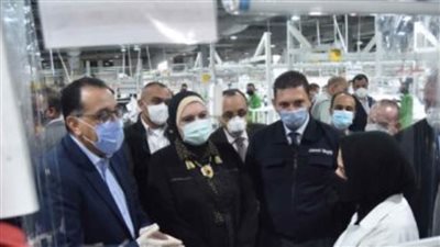 رئيس الوزراء يواصل جولاته التفقدية بمواقع العمل والإنتاج